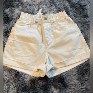 Zara - Women's Cream Shorts